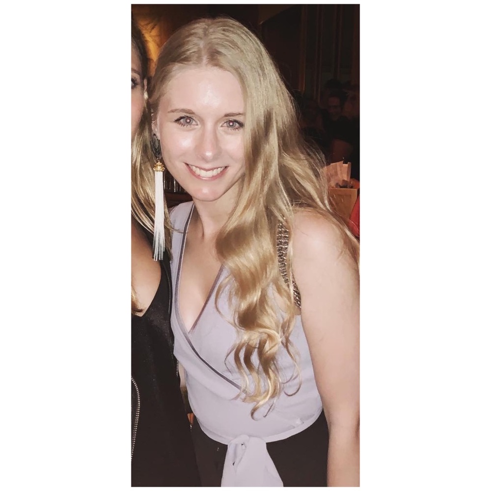 Meet your Posher, Adriana